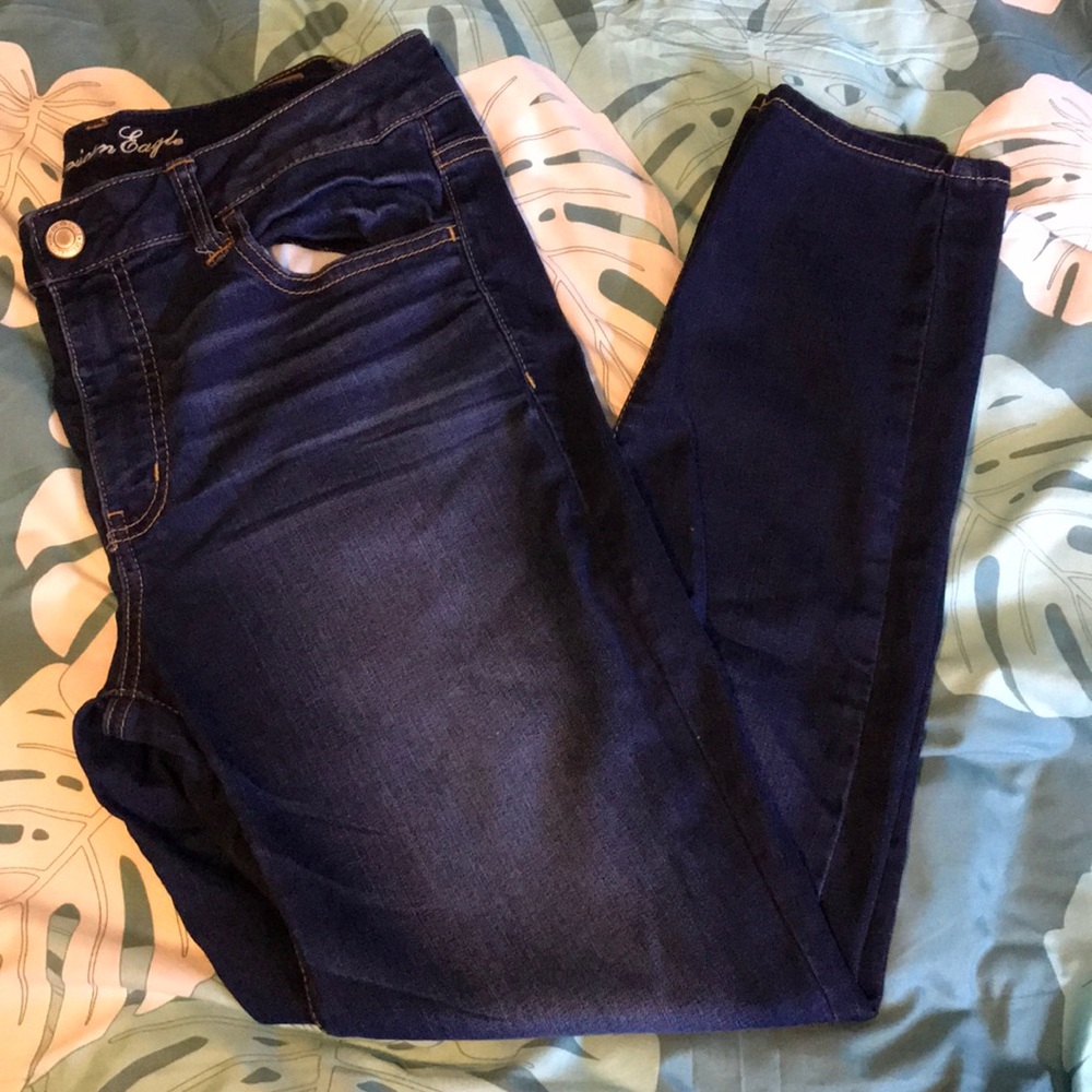AMERICAN EAGLE SUPER STRETCH JEGGINGS